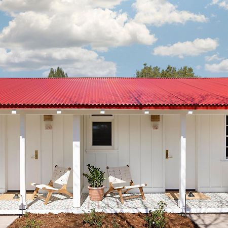 Farmhouse Paso ปาโซโรเบิลส์ ภายนอก รูปภาพ