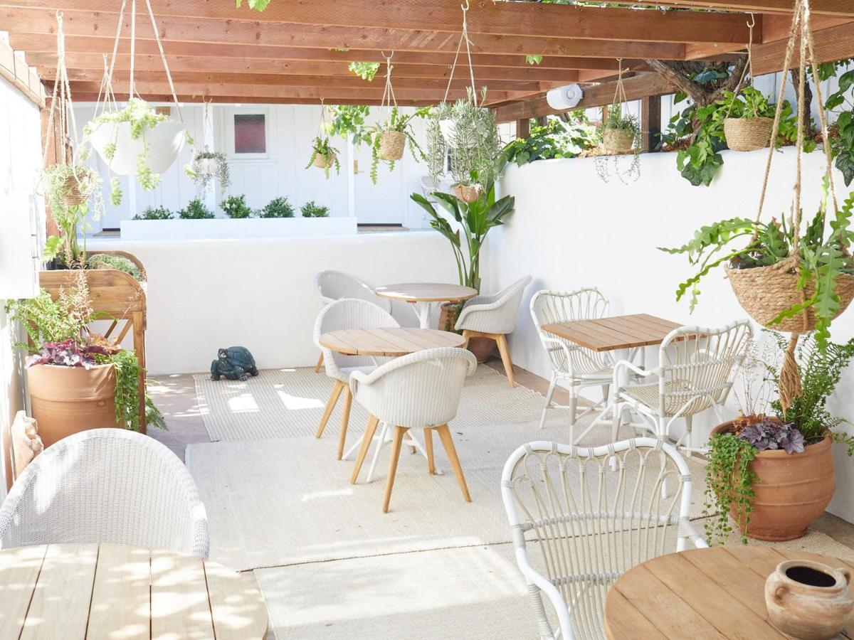 Farmhouse Paso ปาโซโรเบิลส์ ภายนอก รูปภาพ